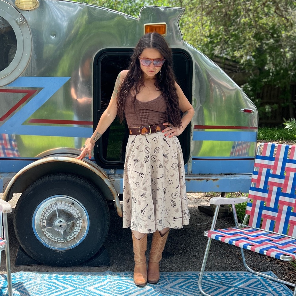 RockSteady rockabilly “kitchy camper” circle skirt Small
